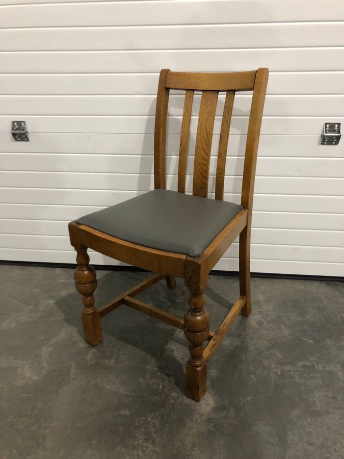 Antique Solid Oak Dining Chairs With, Oak Dining Room Chairs With Padded Seats