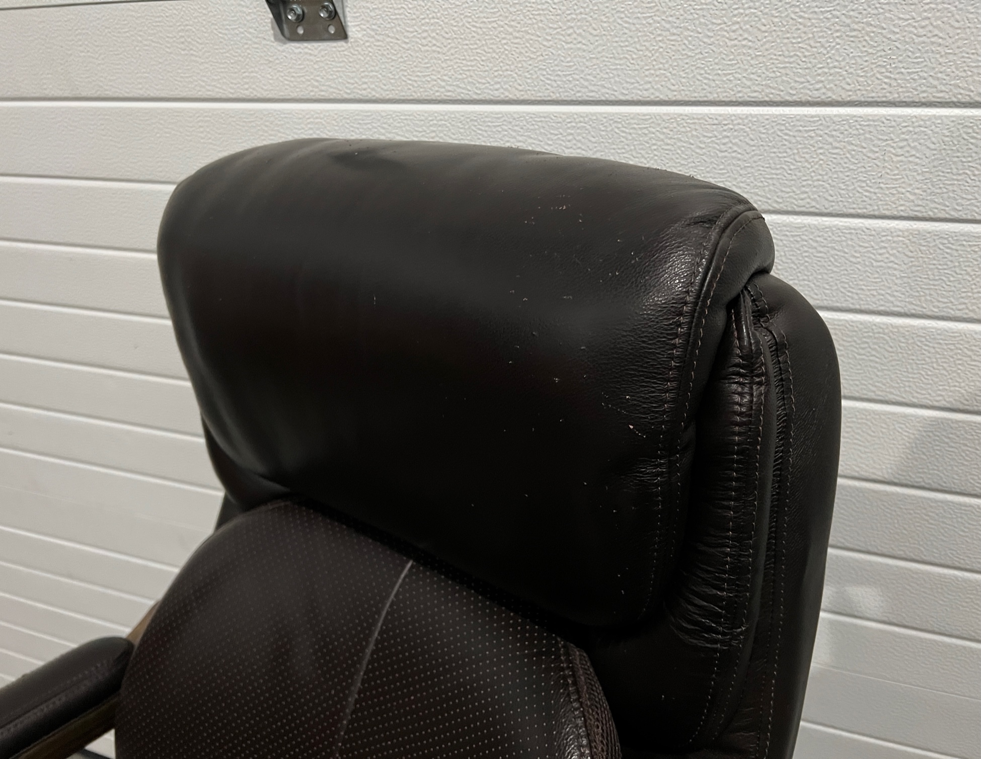 High End Espresso LaZBoy Executive Leather Office Chair Creative